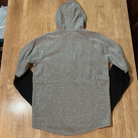 Oakley hoodie - Picture 8 of 9